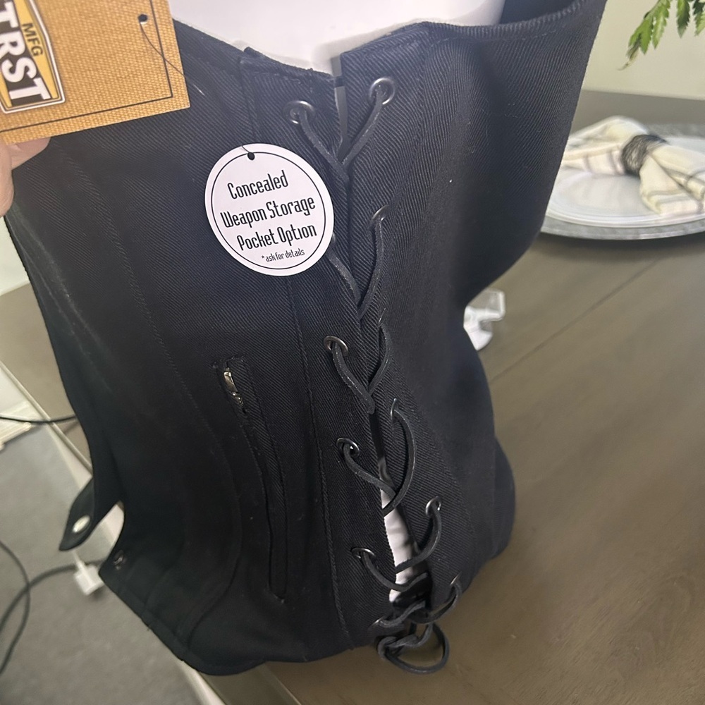 NWT Mfg first Black Vest with Storage Pockets size small - Picture 4 of 10